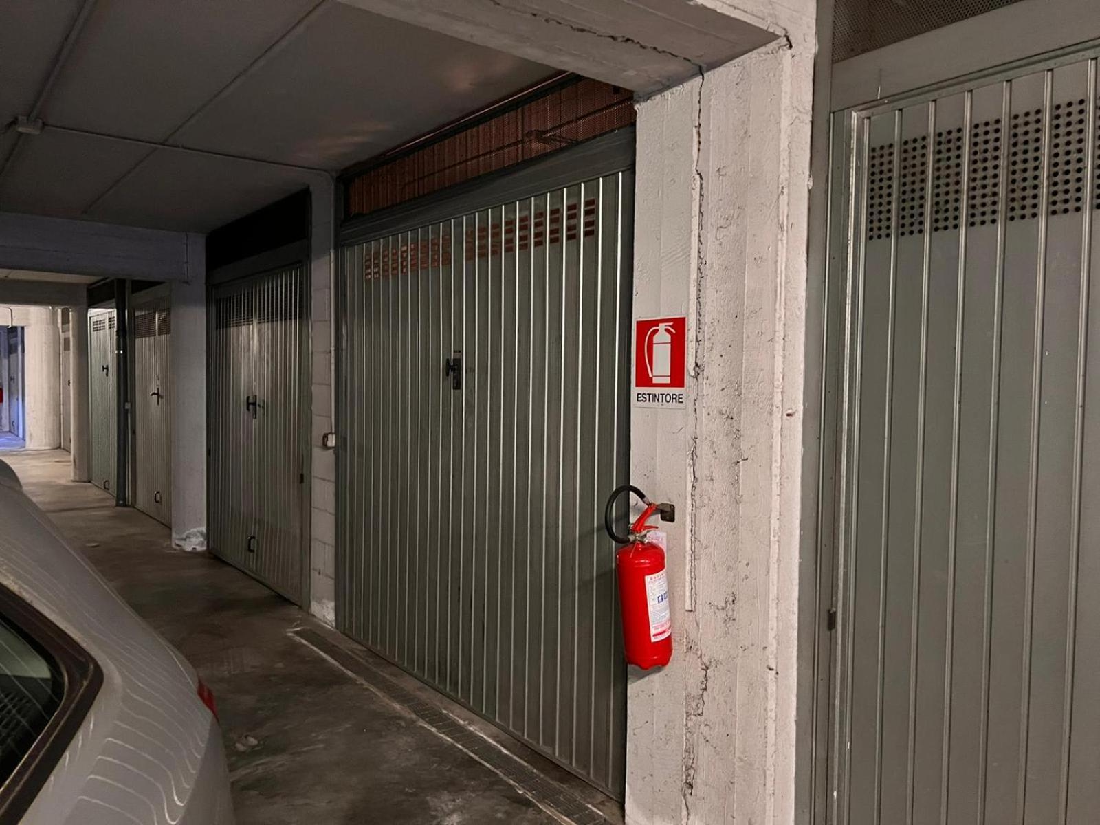 Kibilu - Via Medaglie D'Oro Centro Citta Con Parcheggio Apartment Varese Bagian luar foto